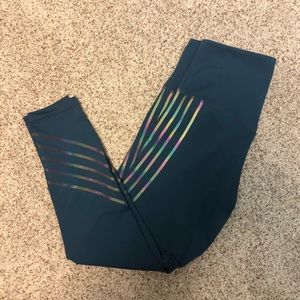 Reflective running leggings